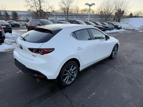 2024 Mazda Mazda3 FWD w/Preferred Package
