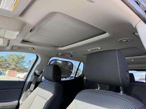 2022 GMC Acadia AWD SLE