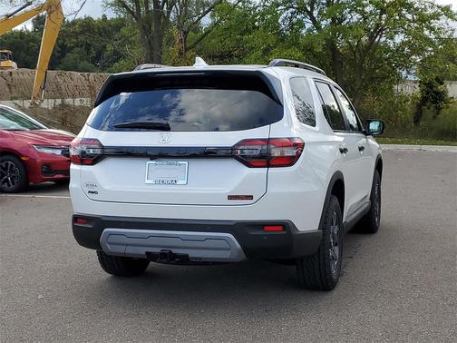 2025 Honda Pilot TrailSport