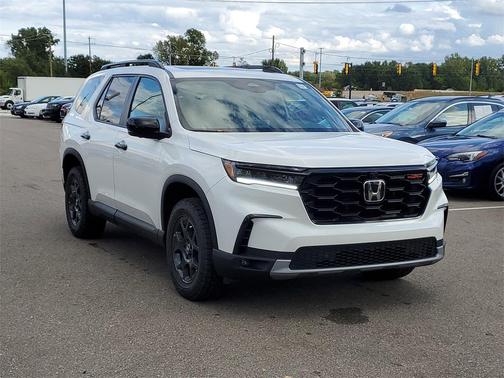 2025 Honda Pilot TrailSport