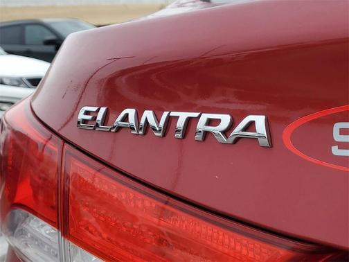 2012 Hyundai ELANTRA Limited