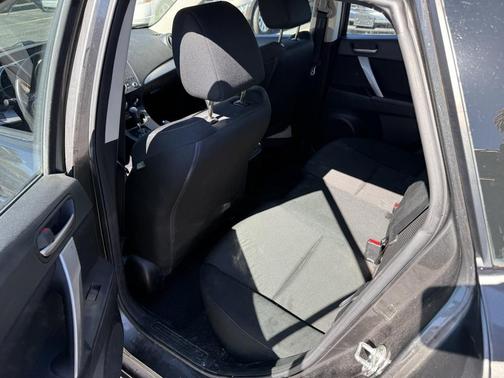 2012 Mazda Mazda3 s Touring
