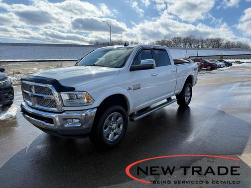 2018 RAM 2500 Laramie Crew Cab 4x4 6'4' Box