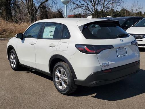 2025 Honda HR-V LX