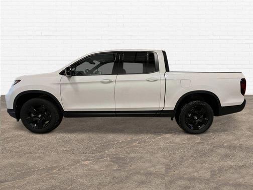 Platinum White Pearl 2026 Honda Ridgeline Black