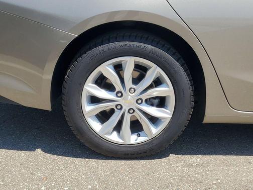 Mineral Gray Metallic 2022 Chevrolet Malibu FWD LT