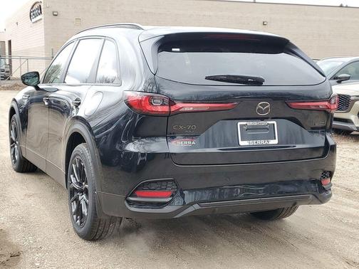 Jet Black Mica 2026 Mazda CX-70 3.3 Turbo Preferred