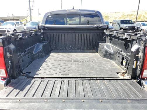 Magnetic Gray Metallic 2016 Toyota Tacoma TRD Off Road