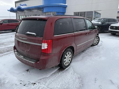 2013 Chrysler Town & Country Touring