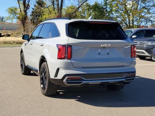 2022 Kia Sorento SX