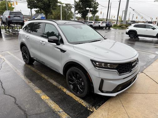 2022 Kia Sorento SX