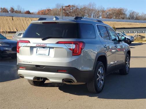 2023 GMC Acadia FWD SLT