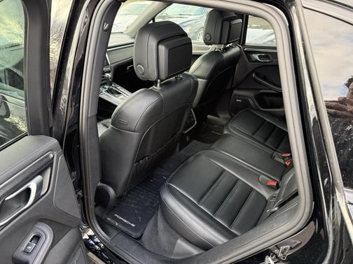 2021 Porsche Macan GTS