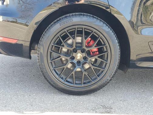 Black 2021 Porsche Macan Macan GTS