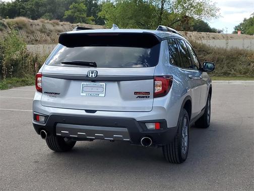 2022 Honda Passport AWD TrailSport