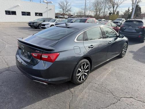 2021 Chevrolet Malibu FWD RS