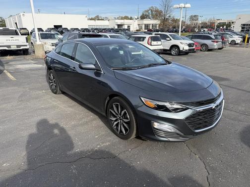 2021 Chevrolet Malibu FWD RS