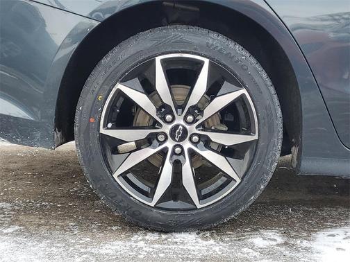 2021 Chevrolet Malibu FWD RS