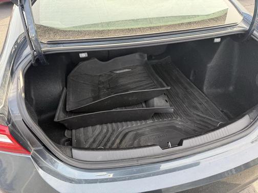 2021 Chevrolet Malibu FWD RS