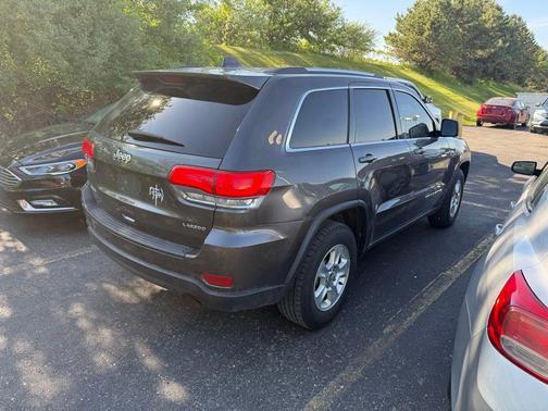 Granite Crystal Metallic Clearcoat 2015 Jeep Grand Cherokee Laredo
