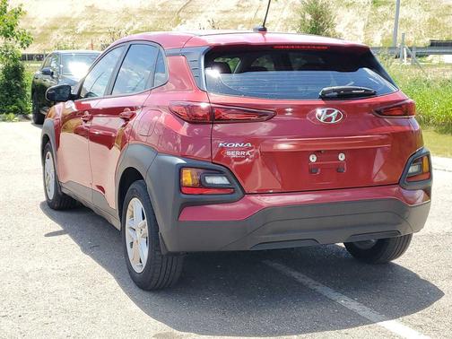 Pulse Red 2018 Hyundai KONA SE