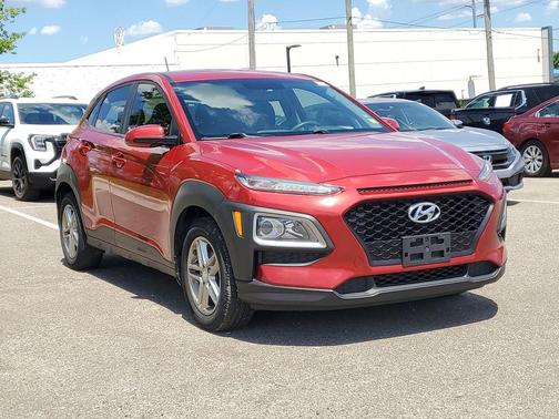 Pulse Red 2018 Hyundai KONA SE