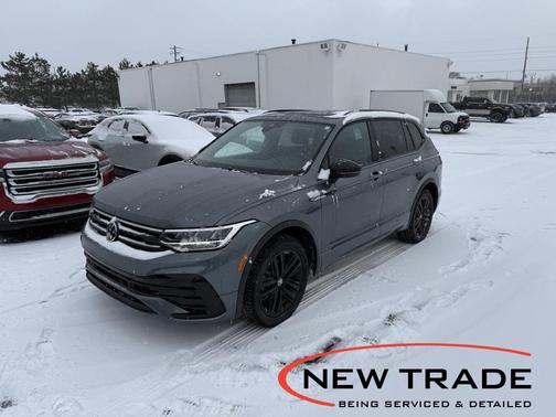 2022 Volkswagen Tiguan 2.0T SE R-Line Black 4MOTION