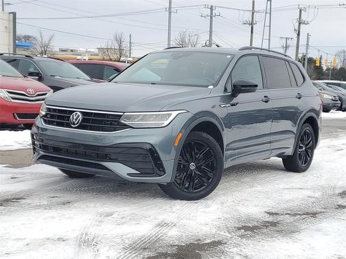 2022 Volkswagen Tiguan 2.0T SE R-Line Black 4MOTION