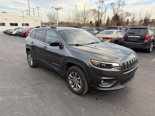 2022 Jeep Cherokee Latitude Lux