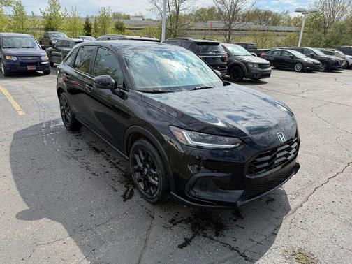 Crystal Black Pearl 2024 Honda HR-V AWD Sport