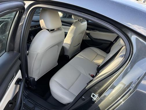 2024 Mazda Mazda3 FWD w/Preferred Package