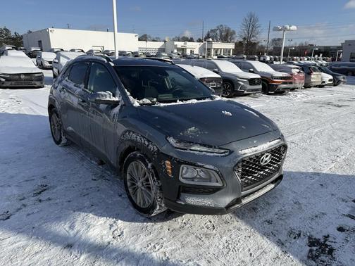 2020 Hyundai KONA SEL
