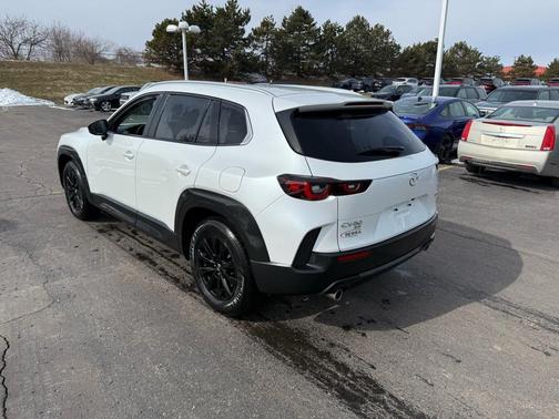 2024 Mazda CX-50 2.5 S Preferred Package