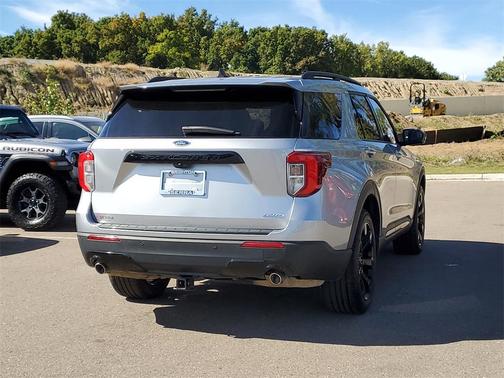 2023 Ford Explorer ST-Line