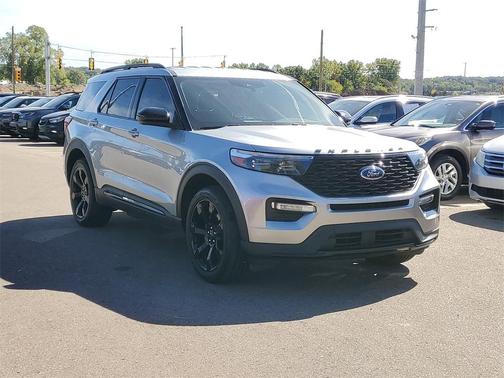 2023 Ford Explorer ST-Line
