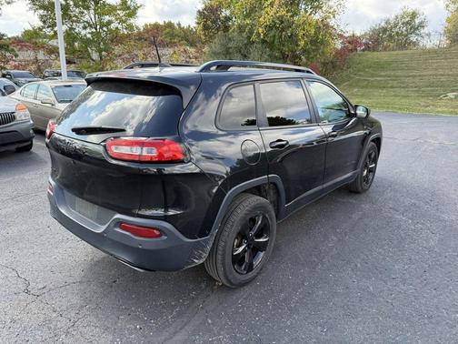 2016 Jeep Cherokee Altitude