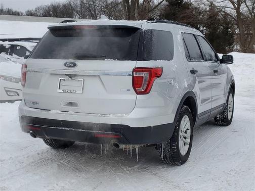 2016 Ford Explorer Base