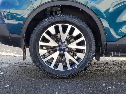 Dark Persian Green Metallic 2020 Ford Escape SE