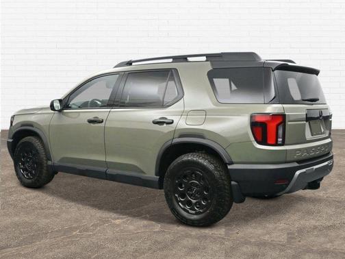 Green Metallic 2026 Honda Passport AWD TrailSport Elite Blackout