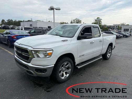 Bright White Clearcoat 2020 RAM 1500 Big Horn/Lone Star