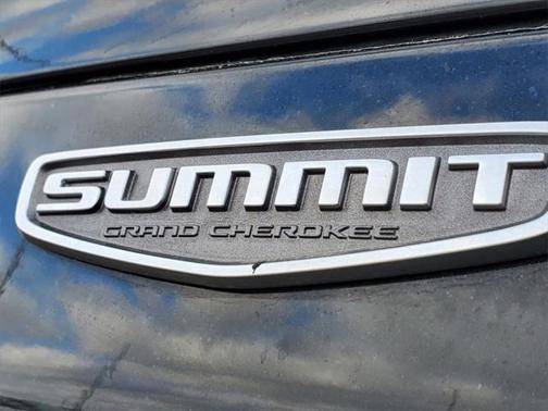 2023 Jeep Grand Cherokee L Summit