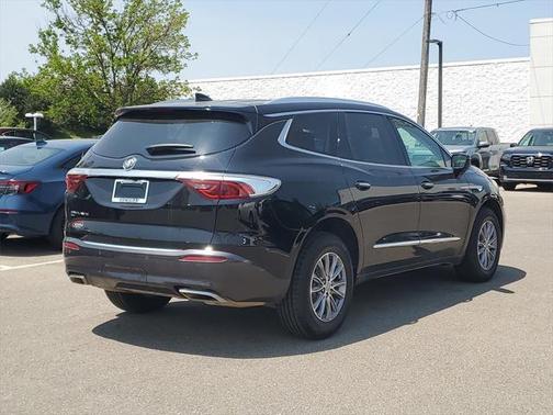 2023 Buick Enclave Essence AWD