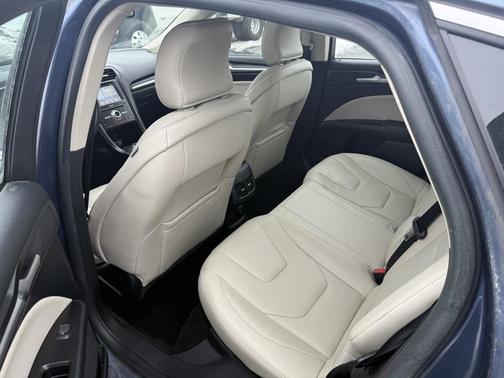 2018 Ford Fusion Hybrid Titanium