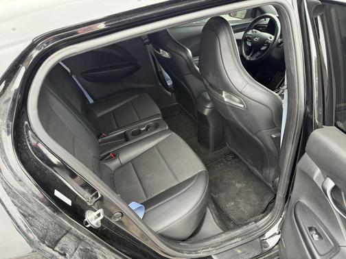 2022 Hyundai Veloster N Base