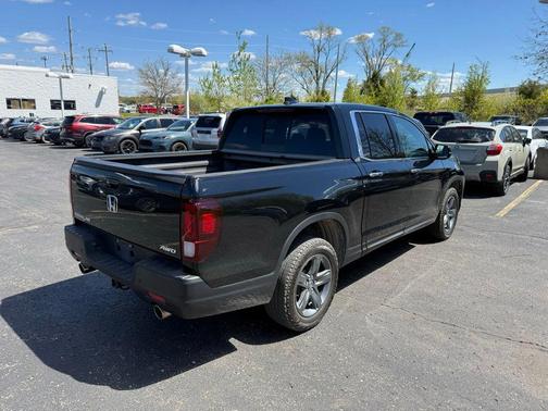 Crystal Black Pearl 2023 Honda Ridgeline RTL-E