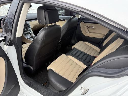 2017 Volkswagen CC 2.0T R-Line Executive