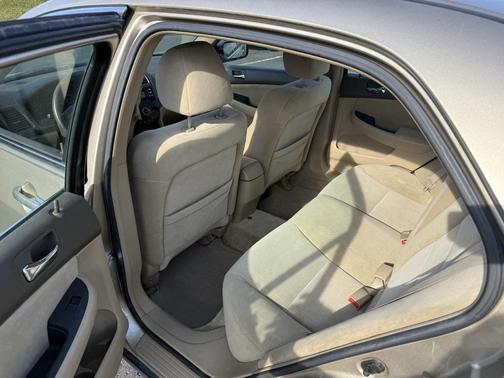 2005 Honda Accord 2.4 LX