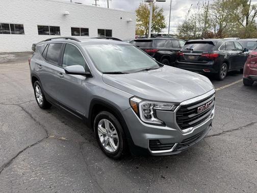 2023 GMC Terrain SLE