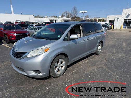 2014 Toyota Sienna LE