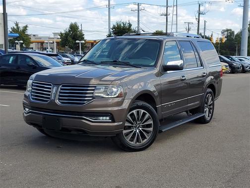 2015 Lincoln Navigator Base